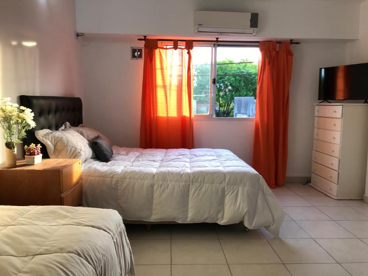 Cares Apartament, Moron, Buenos Aires *