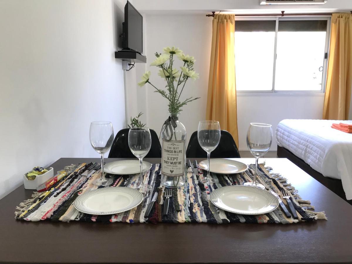 Cares Apartament, Moron, Buenos Aires