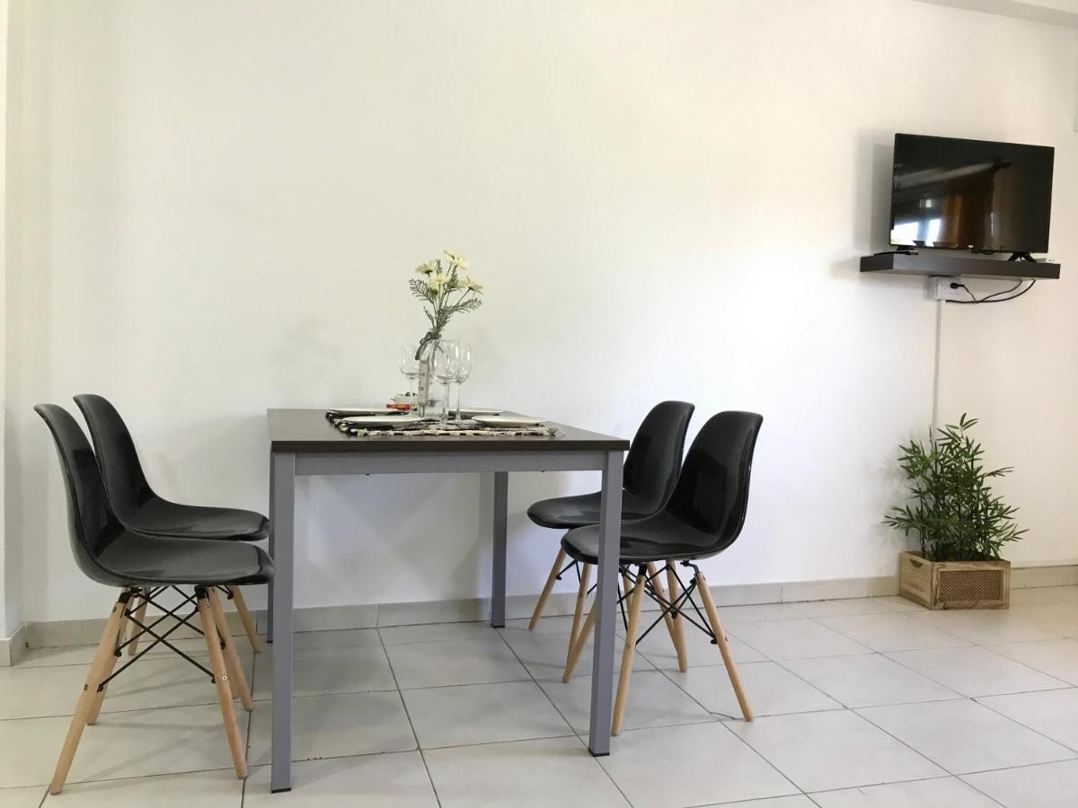Cares Apartament, Moron, Buenos Aires Apartment Moron