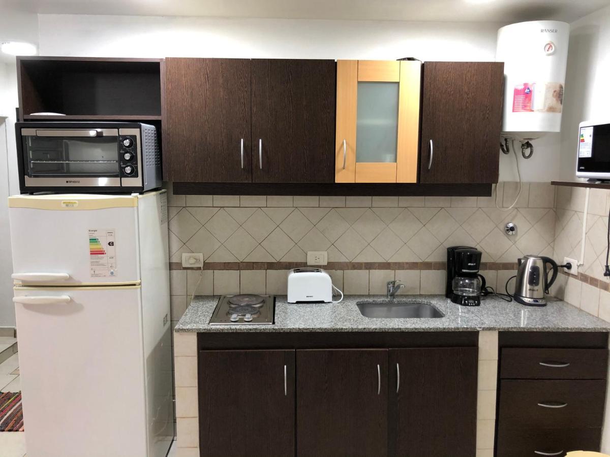 Cares Apartament, Moron, Buenos Aires