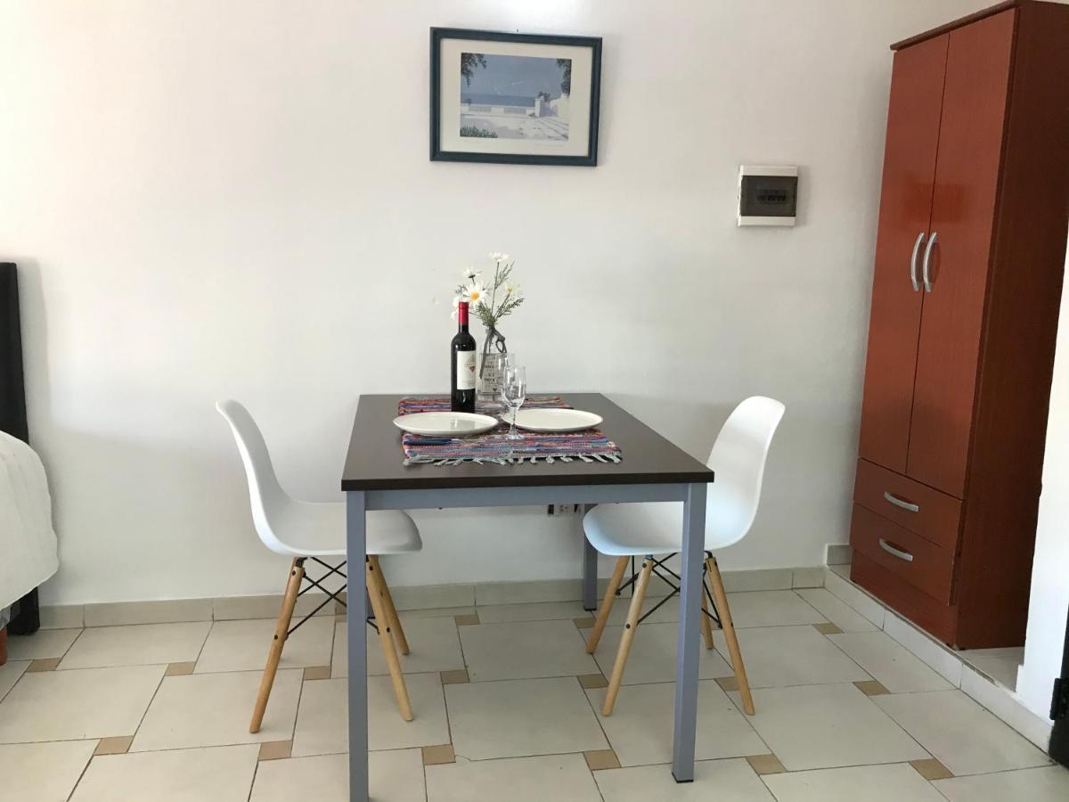 Cares Apartament, Moron, Buenos Aires Moron